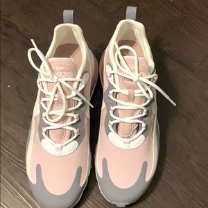 Nike Air 270’s React